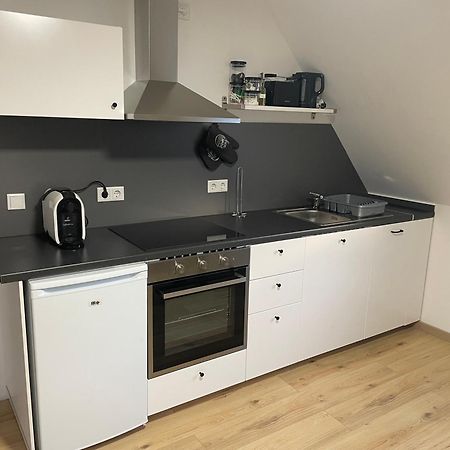 Moderne Ferienwohnung In Gelsenkirchen-Schalke Fuer 1 Bis 7 Personen Mit Terrasse, Ideal Fuer Gruppen & Stadionbesuche מראה חיצוני תמונה