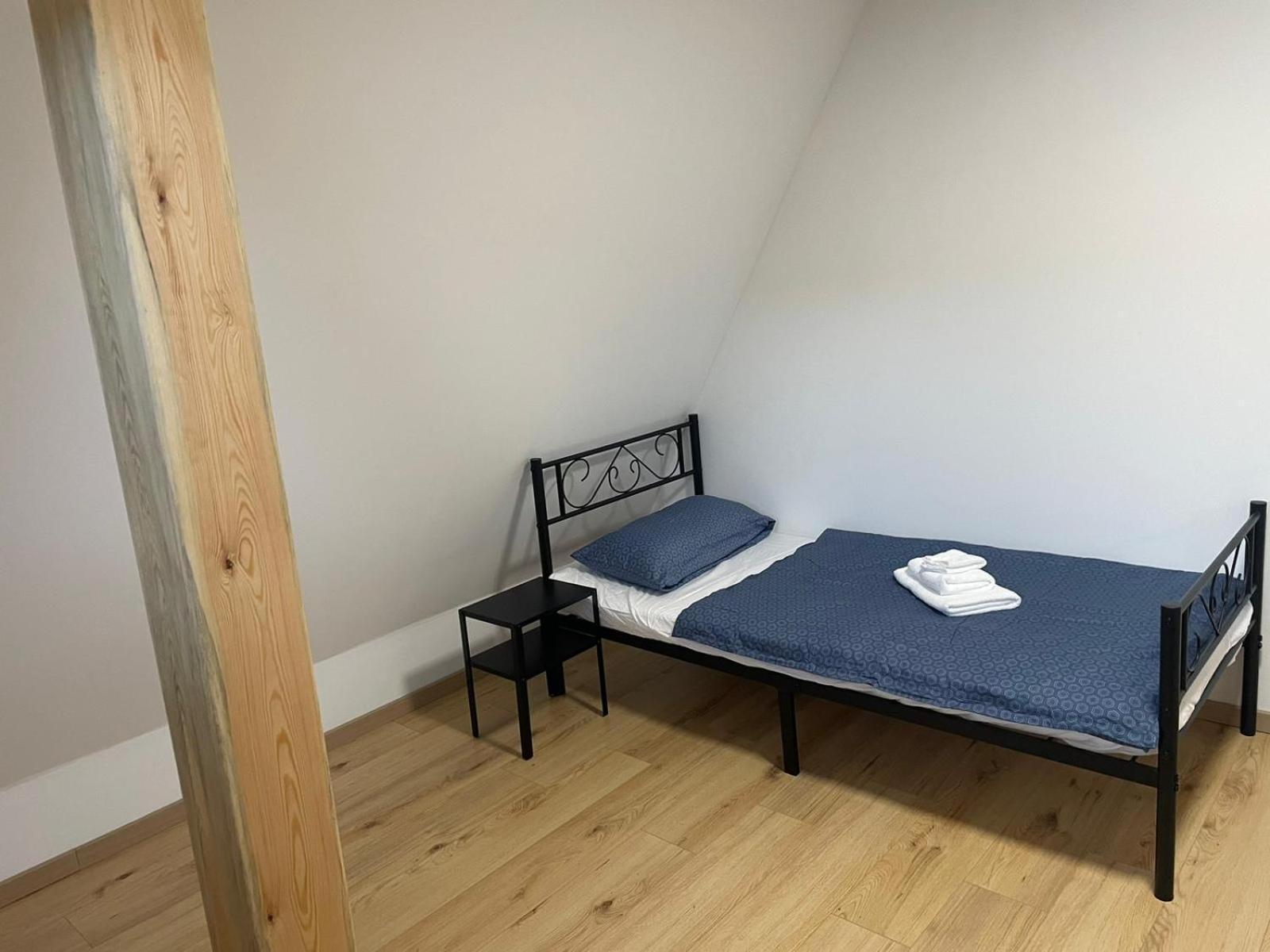 Moderne Ferienwohnung In Gelsenkirchen-Schalke Fuer 1 Bis 7 Personen Mit Terrasse, Ideal Fuer Gruppen & Stadionbesuche מראה חיצוני תמונה